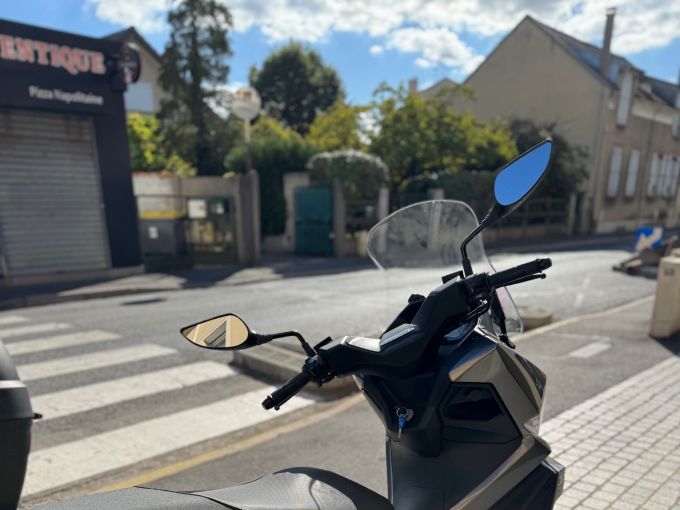 KYMCO DOWNTOWN 125 4