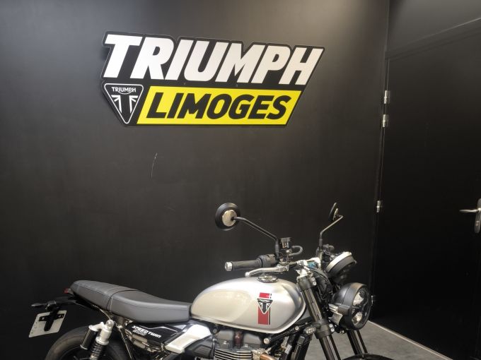 TRIUMPH SPEED TWIN 900 4
