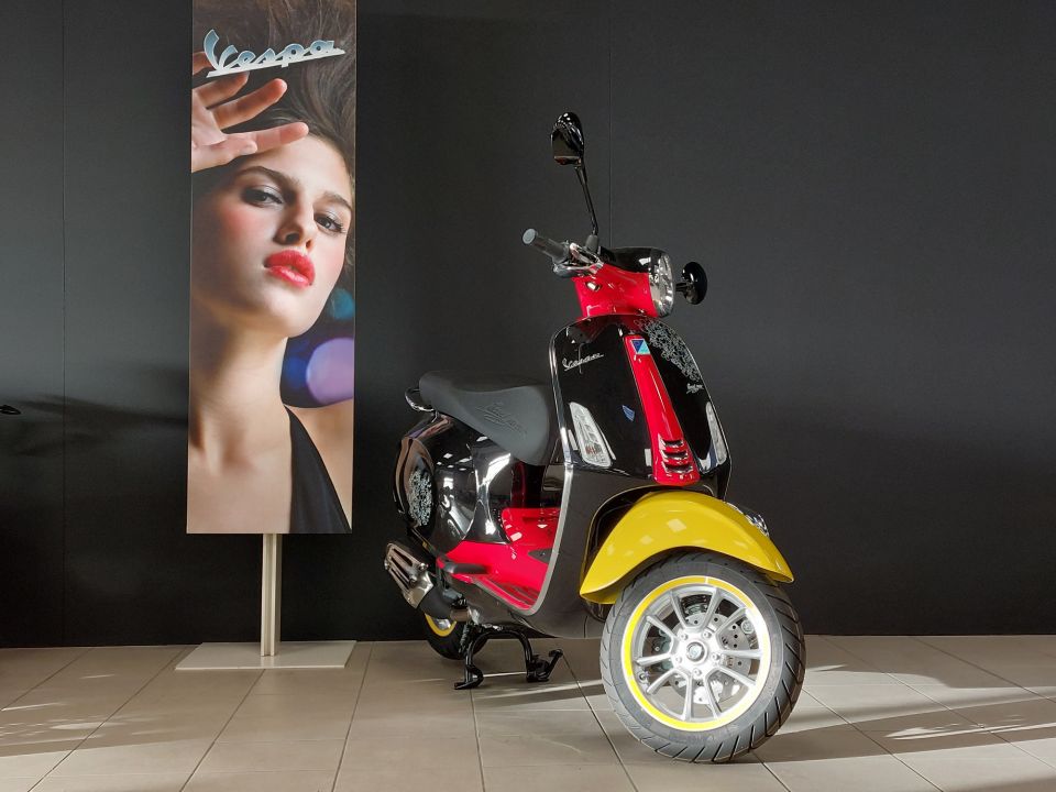 VESPA PRIMAVERA 125 4