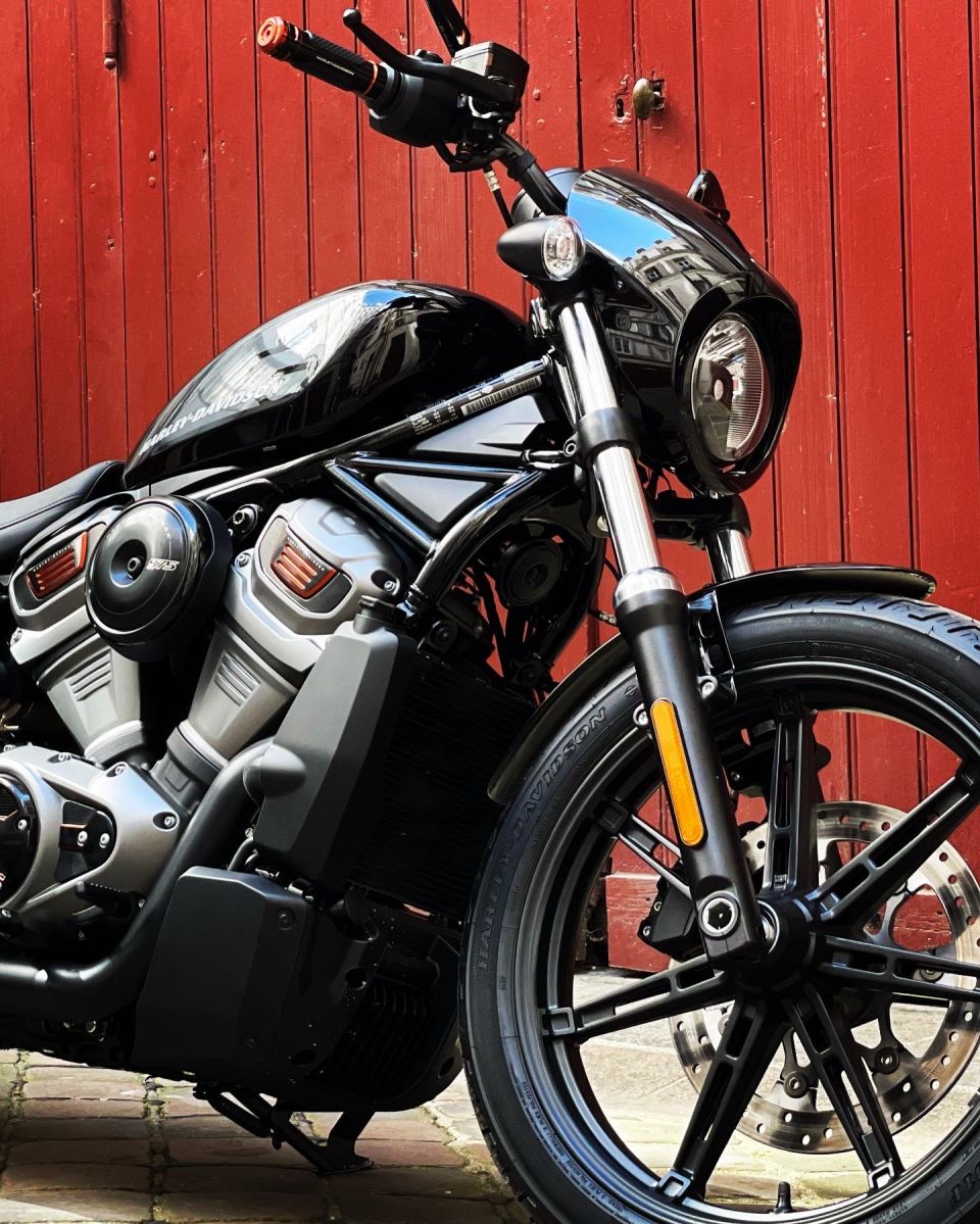 HARLEY-DAVIDSON SPORTSTER Nightster 975 RH 4