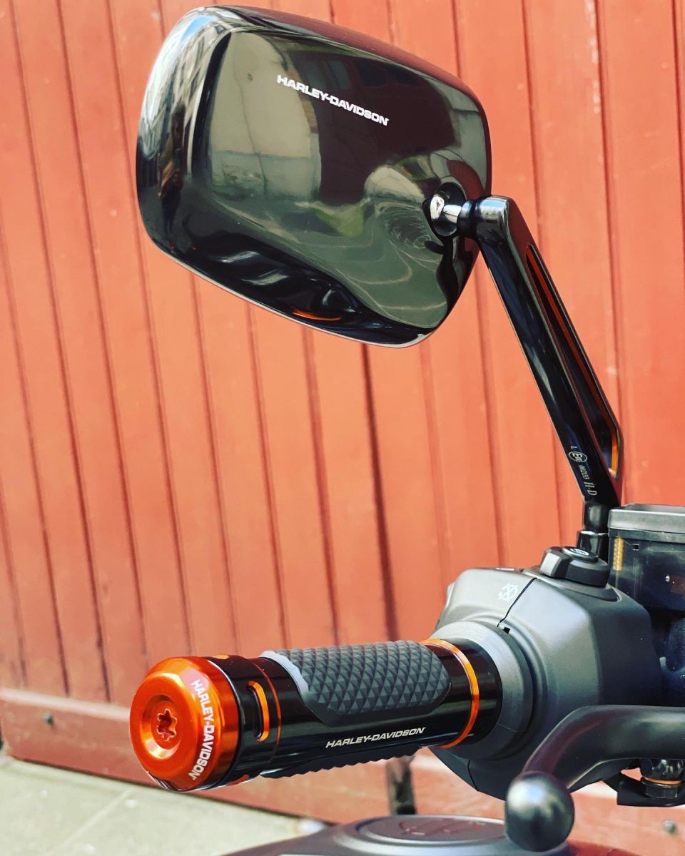 HARLEY-DAVIDSON SPORTSTER Nightster 975 RH 4