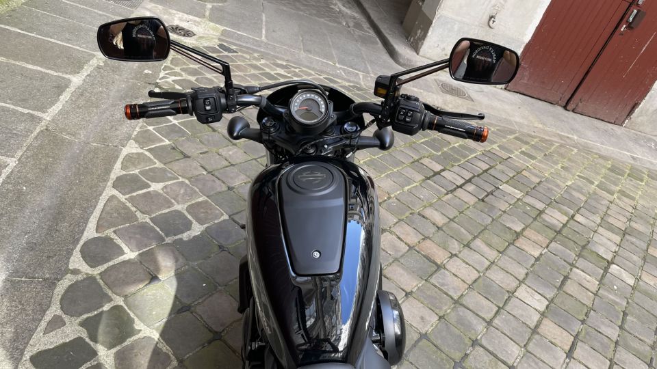 HARLEY-DAVIDSON SPORTSTER Nightster 975 RH 4