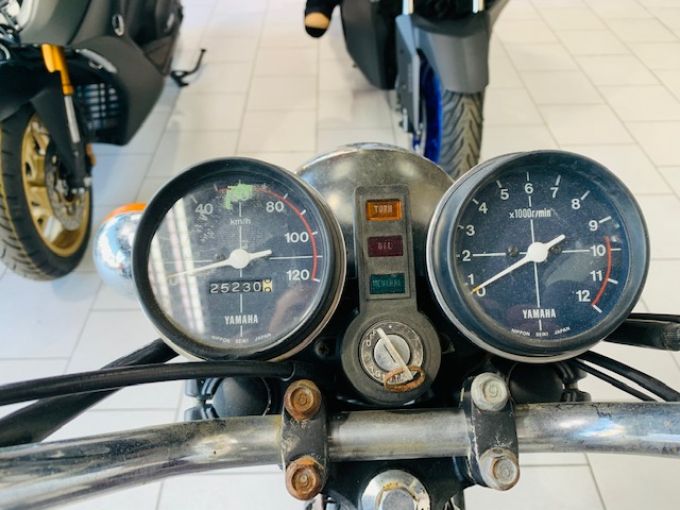 YAMAHA RD 90 4