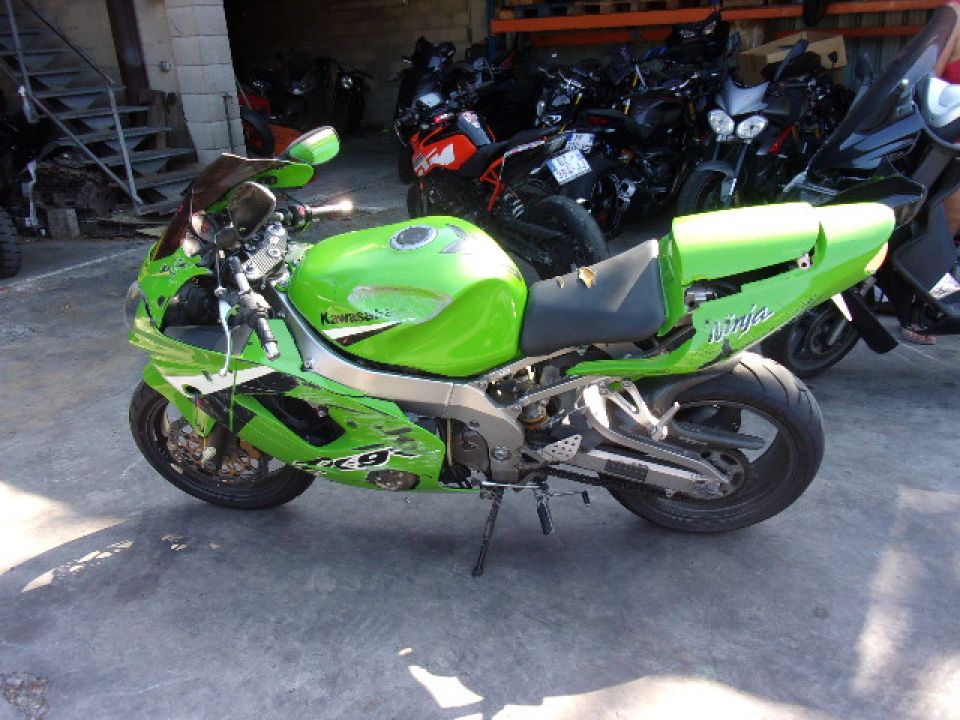 KAWASAKI ZX-9R 4