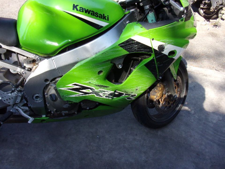 KAWASAKI ZX-9R 4