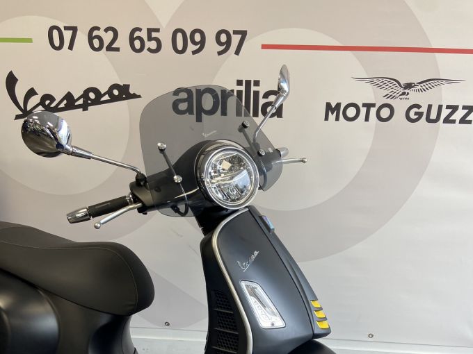VESPA GTS 300 SUPER 4