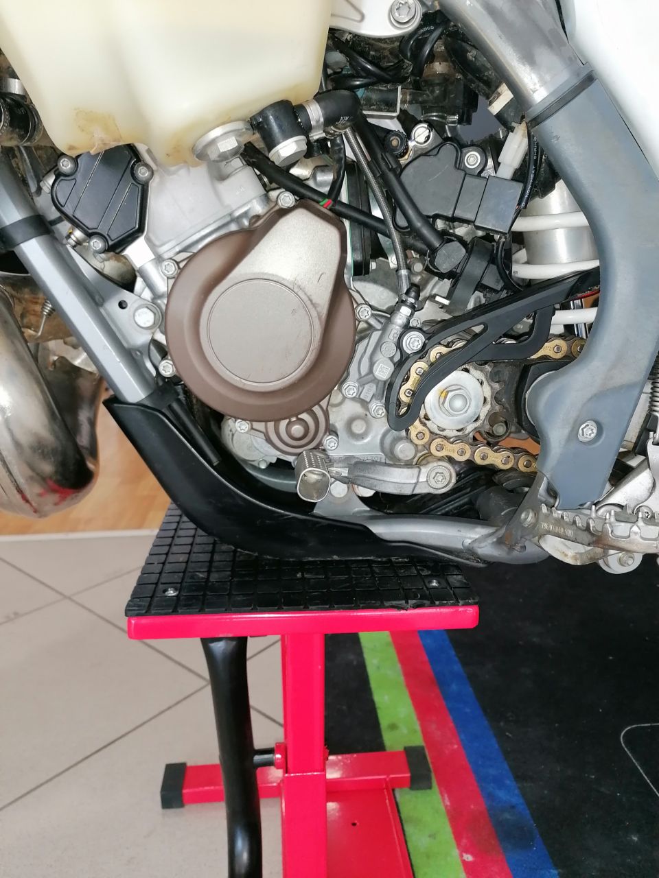 HUSQVARNA TE 150 i 4