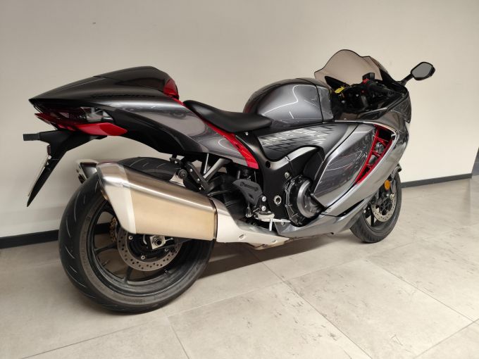 SUZUKI GSX-R 1340 HAYABUSA 4