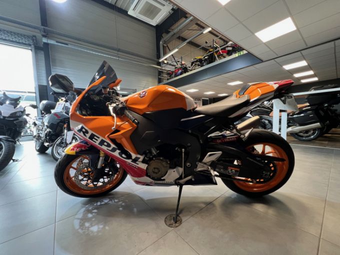 HONDA CBR1000RR FIREBLADE ABS 4