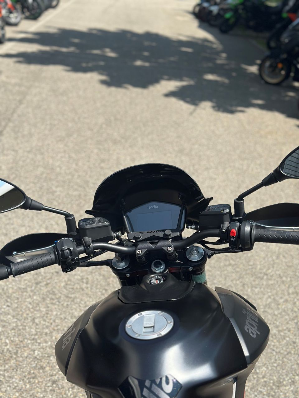 APRILIA SHIVER 900 ABS 4