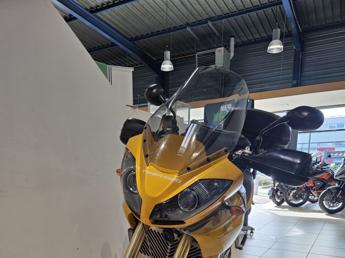 TRIUMPH TIGER 1050 SPORT 4