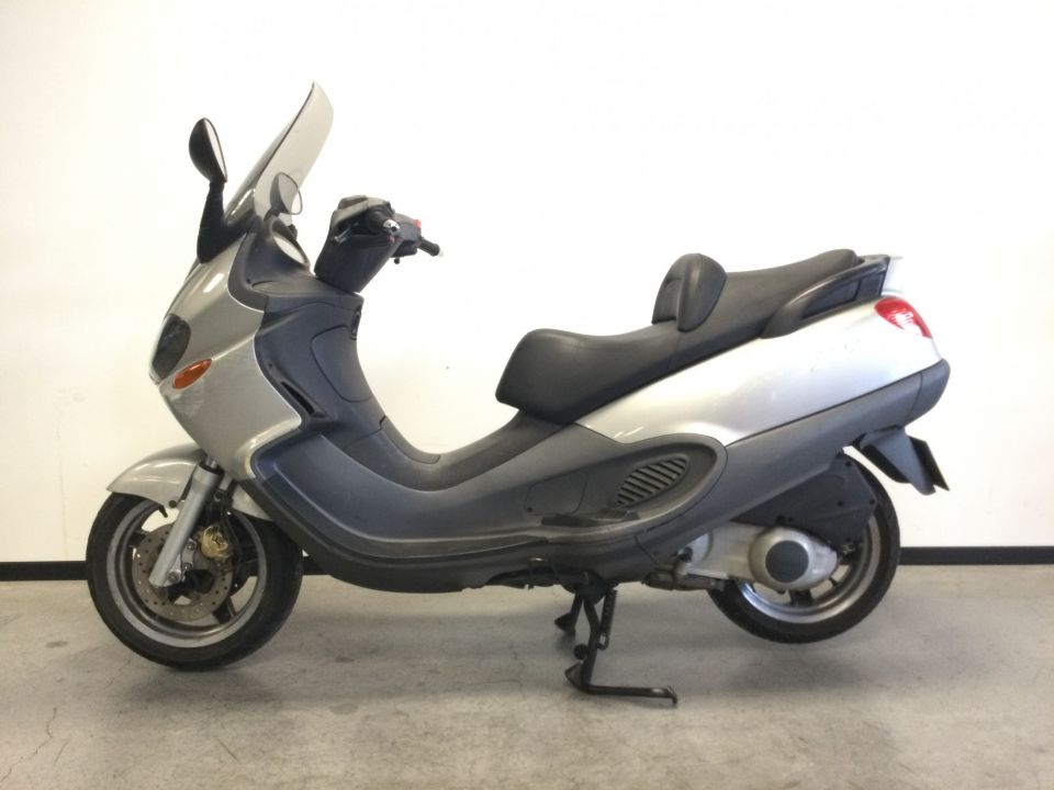 PIAGGIO X9 125 4