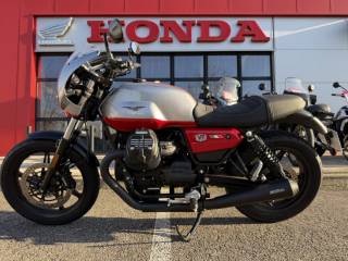MOTO GUZZI V7 III STONE - 2024