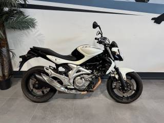SUZUKI GLADIUS 650 - 2012