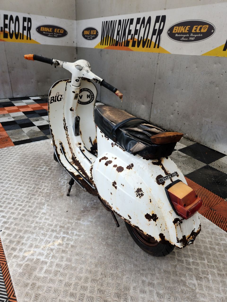 VESPA PRIMAVERA 100 4