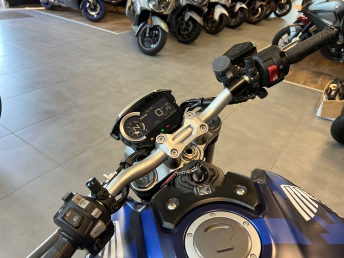 HONDA CB1000R ABS 4
