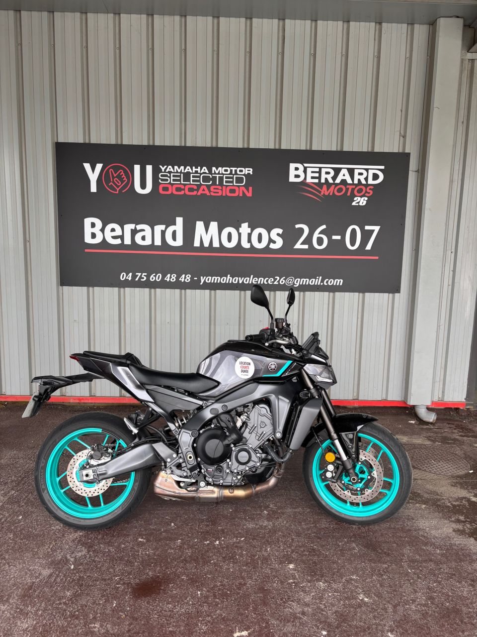 YAMAHA MT-09  Y-AMT 4