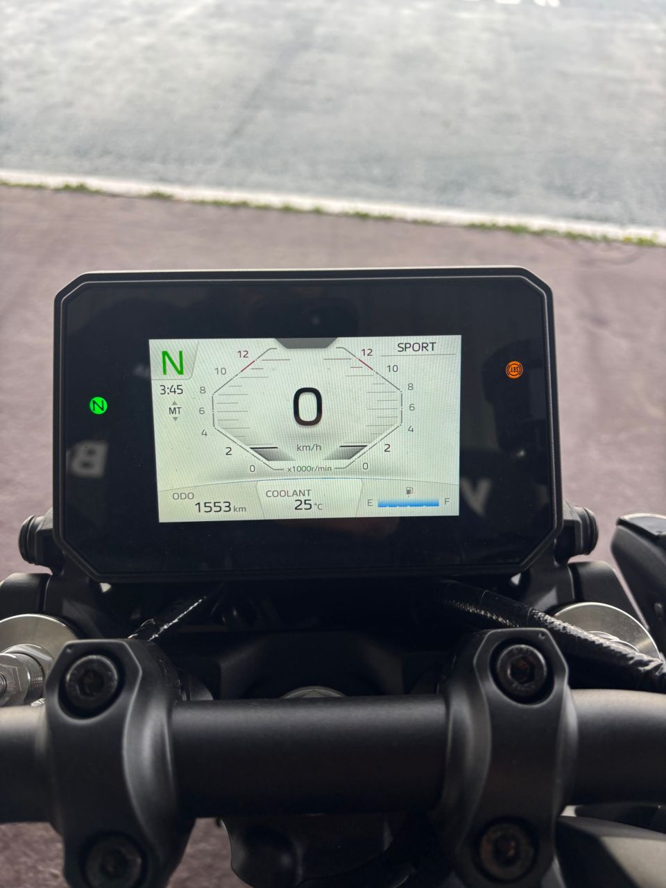 YAMAHA MT-09  Y-AMT 4