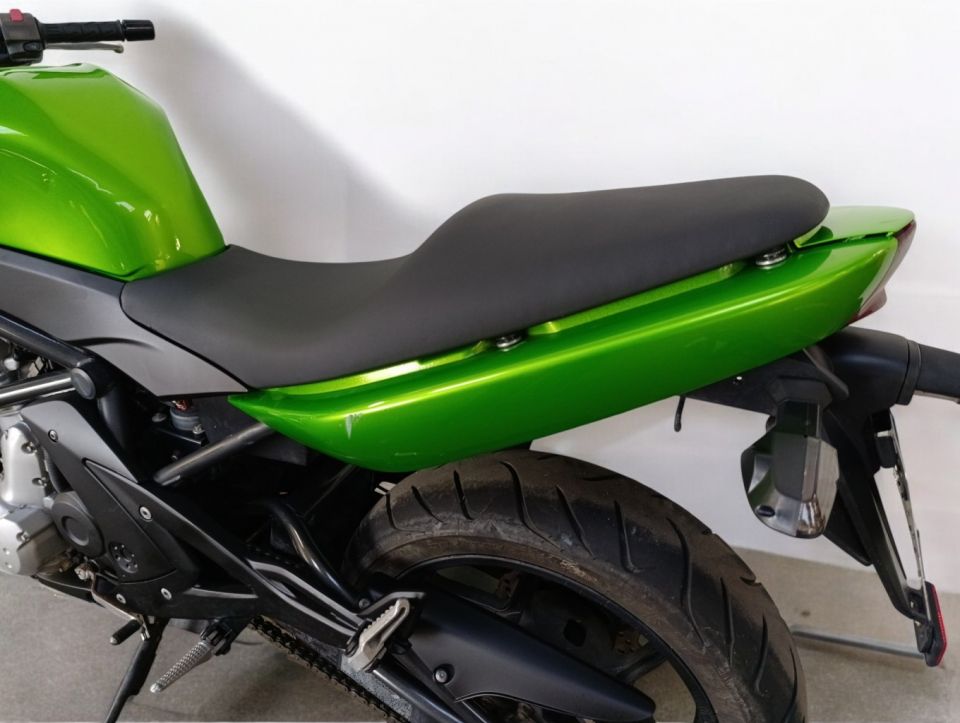KAWASAKI ER6-N 4