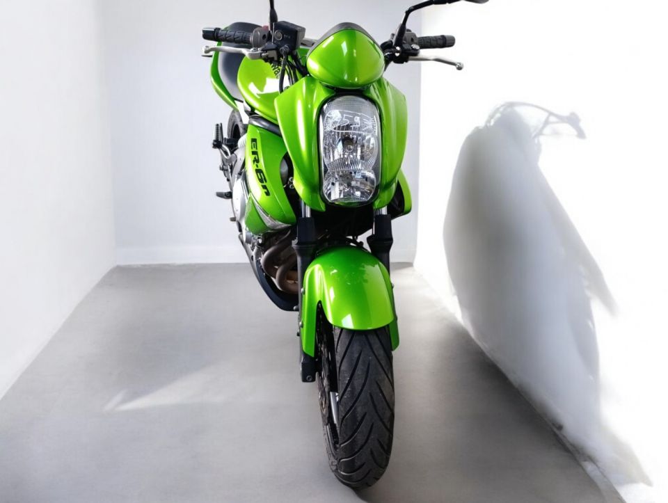 KAWASAKI ER6-N 4