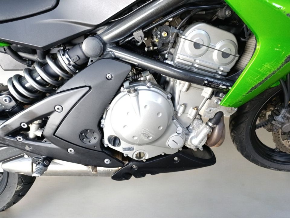 KAWASAKI ER6-N 4