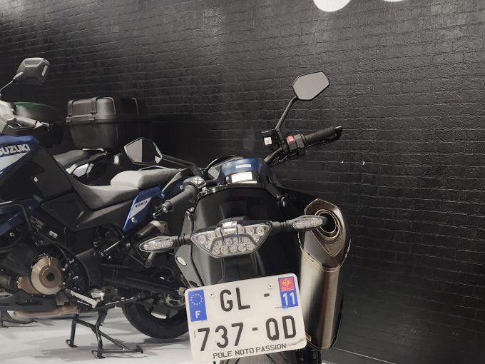 KTM 890 DUKE R 4