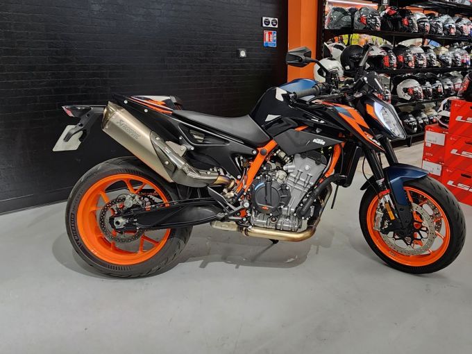 KTM 890 DUKE R 4