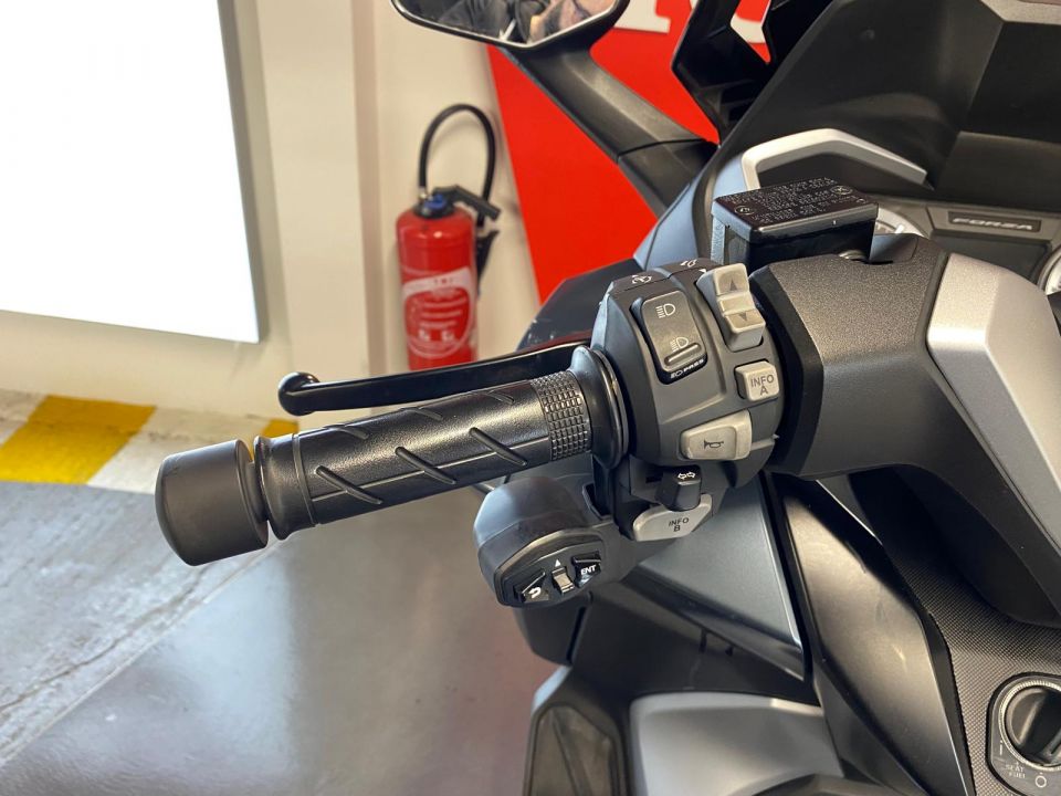 HONDA NSS FORZA 350 4