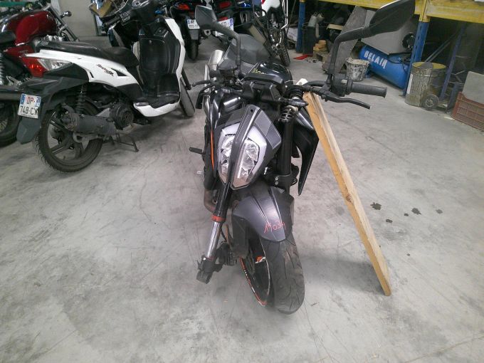 KTM 890 DUKE 4