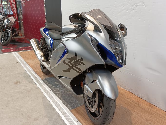 SUZUKI GSX 1300R HAYABUSA 4