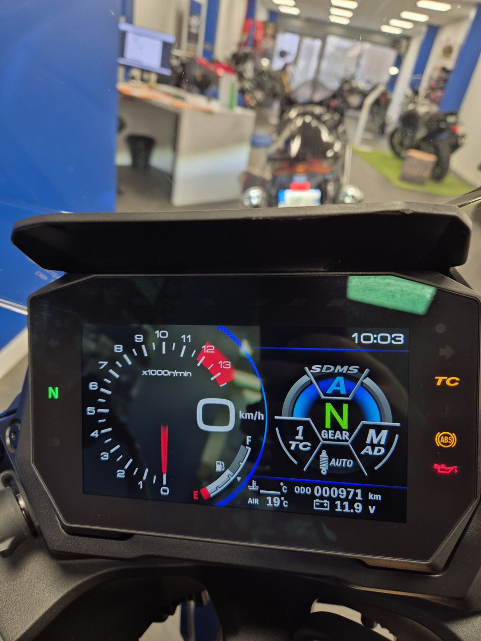 SUZUKI GSX-S 1000 GX 4