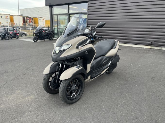 YAMAHA TRICITY 300 4