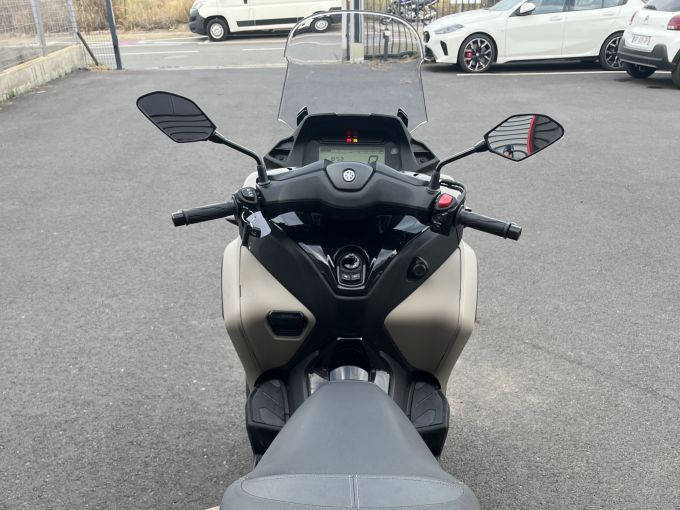 YAMAHA TRICITY 300 4
