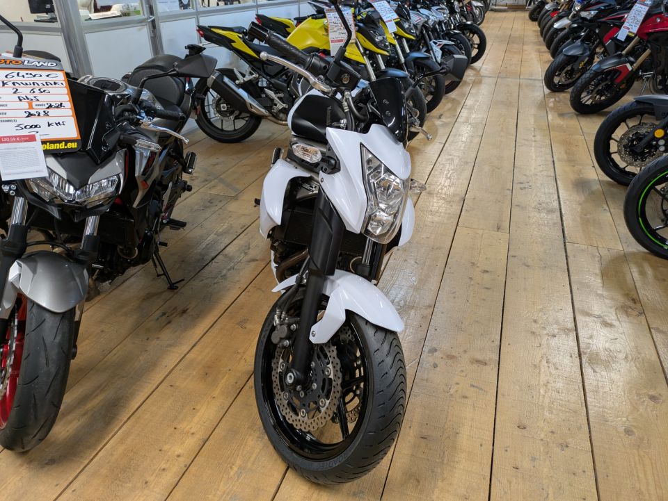 KAWASAKI ER-6 (47.5CV) 4