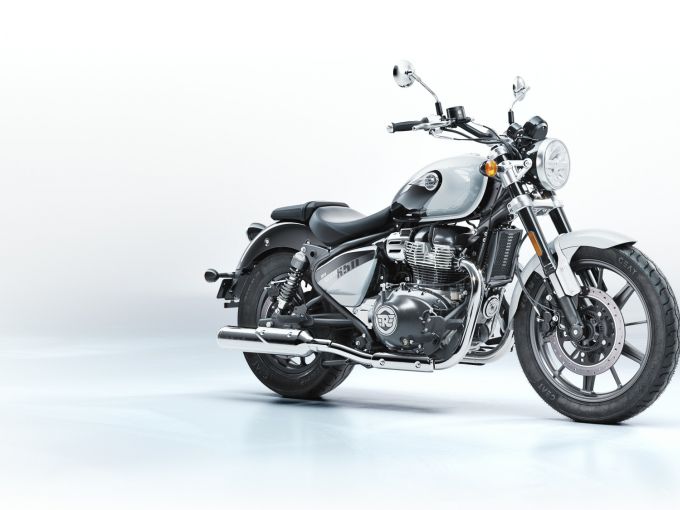 ROYAL ENFIELD SUPERMETEOR 650 4