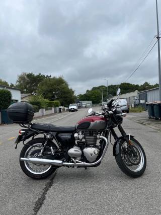 TRIUMPH BONNEVILLE T120 - 2022