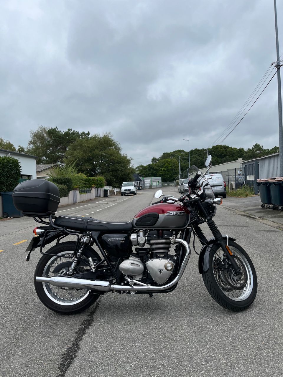 TRIUMPH BONNEVILLE T120 4