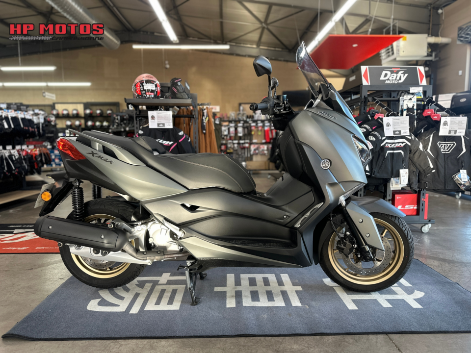 YAMAHA XMAX 125 TECH MAX 4