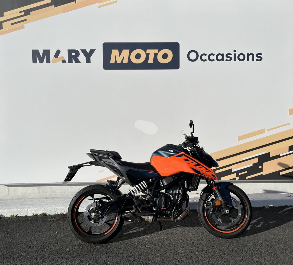 KTM 125 DUKE ABS 4