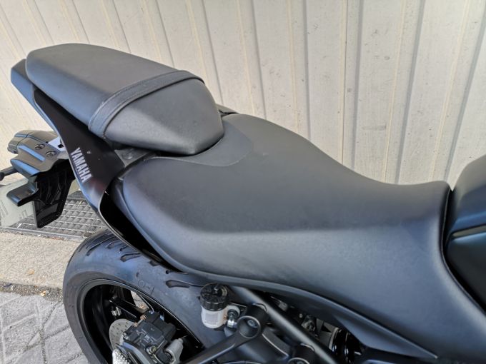 YAMAHA MT-07 (47.5CV) 4