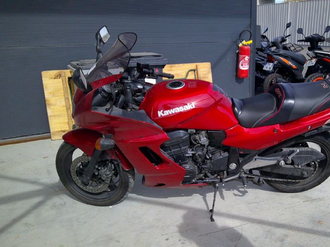 KAWASAKI GPZ 4