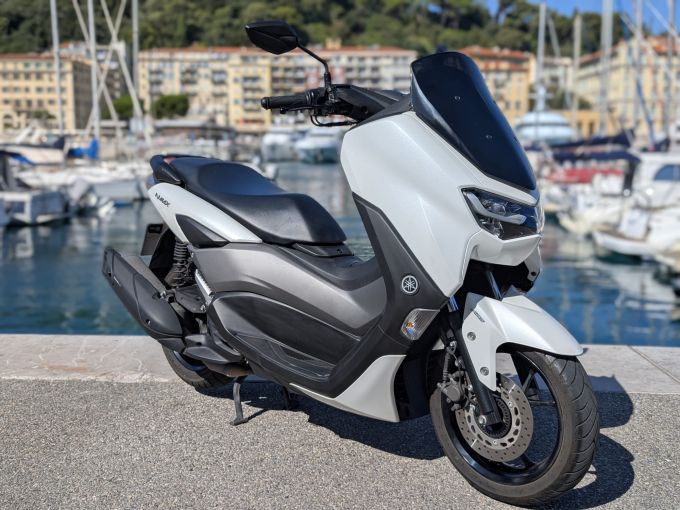 YAMAHA NMAX 125 4