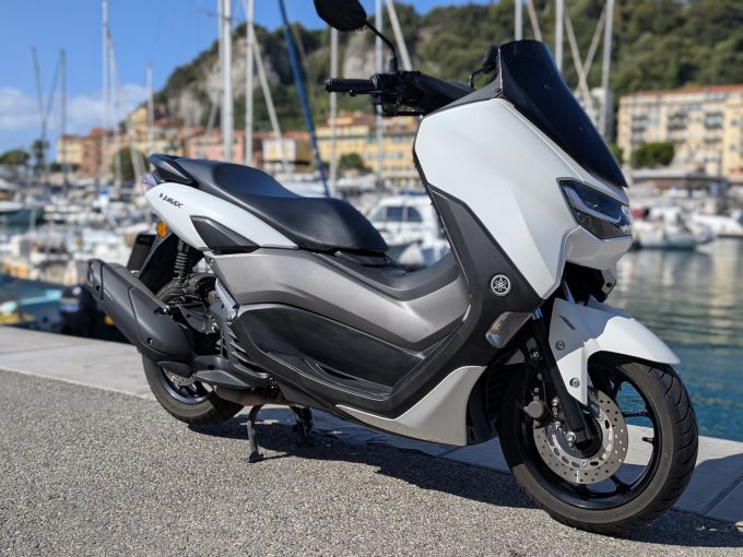 YAMAHA NMAX 125 4