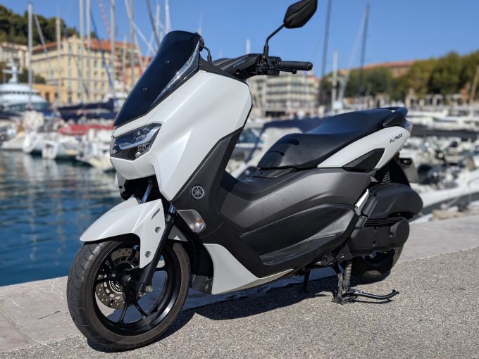 YAMAHA NMAX 125 4