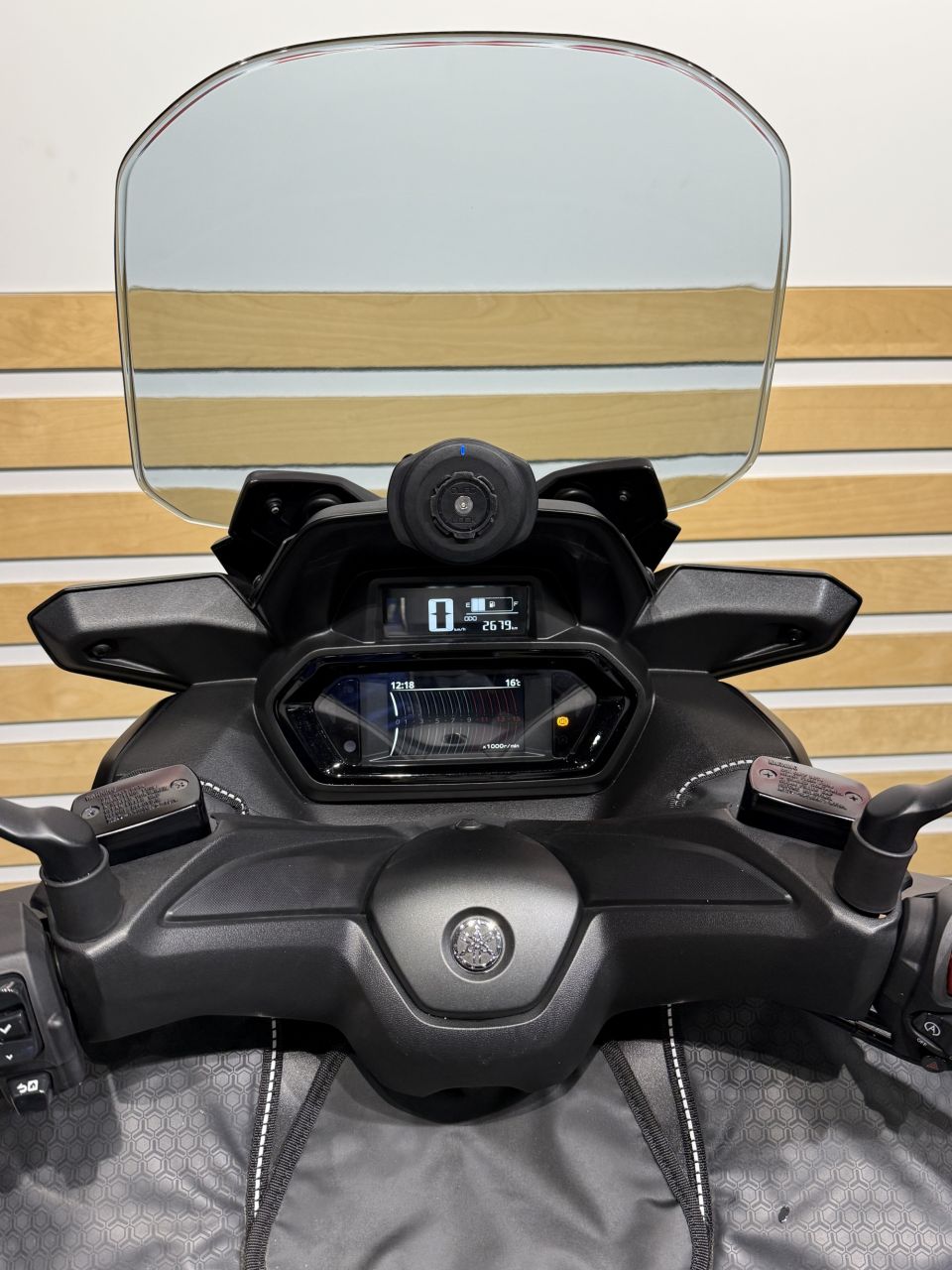 YAMAHA XMAX 125 TECH MAX 4