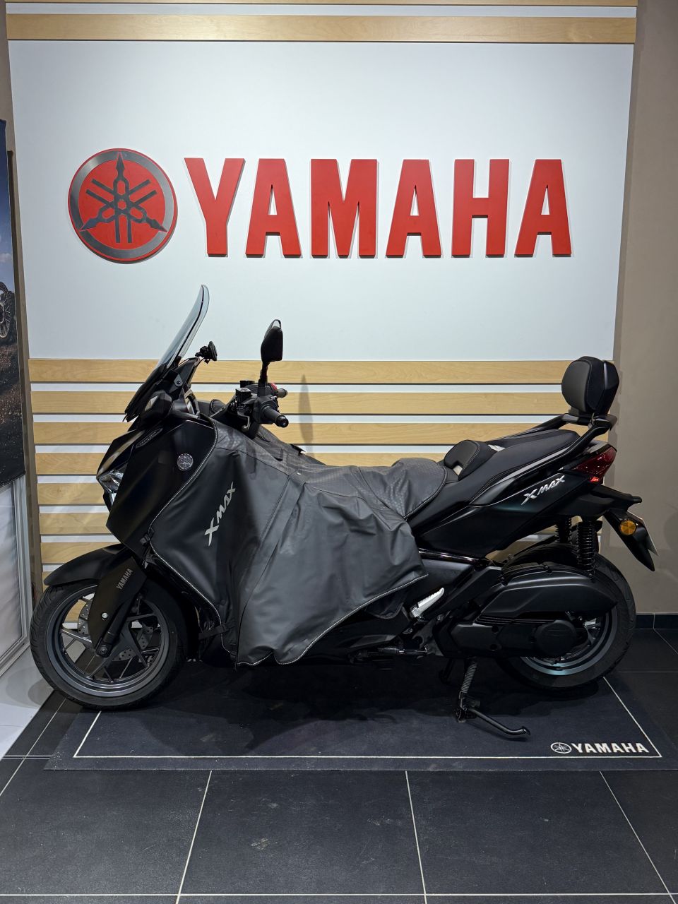 YAMAHA XMAX 125 TECH MAX 4