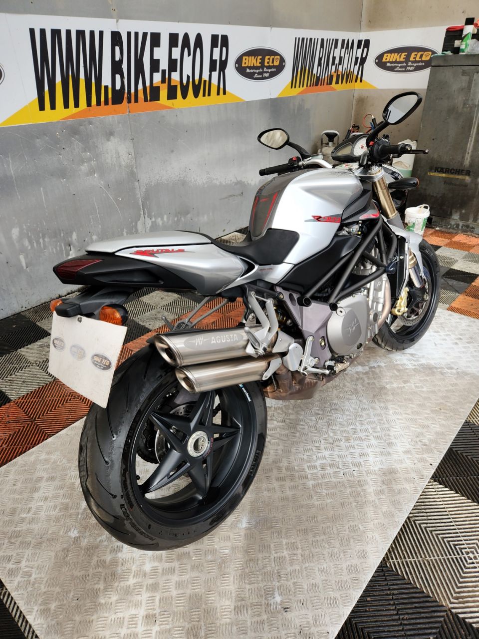 MV AGUSTA BRUTALE 989 R 4