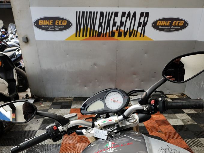 MV AGUSTA BRUTALE 989 R 4