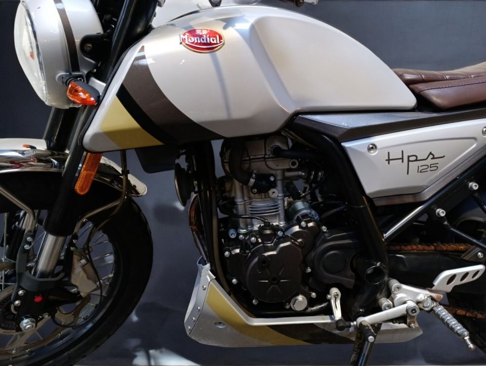 FB MONDIAL HPS 125 HIPSTER 4