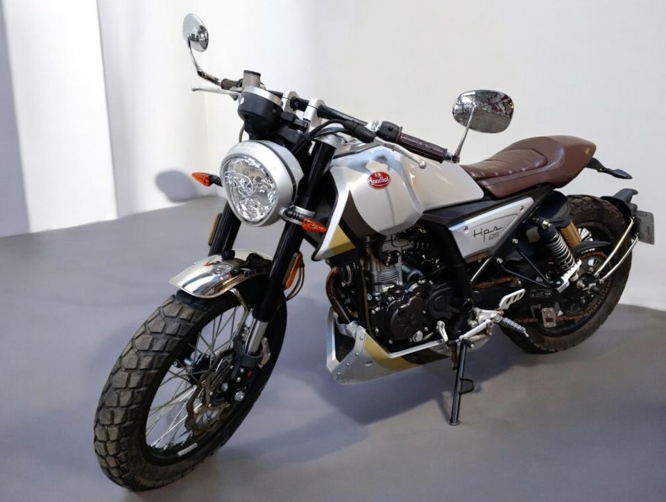 FB MONDIAL HPS 125 HIPSTER 4